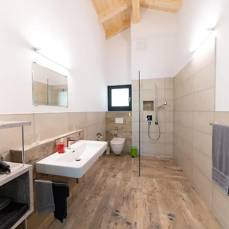 Apartment Gemschi Lutschental